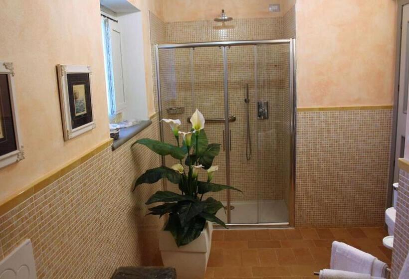 Номер Стандарт, B&b Le Logge Ritrovate
