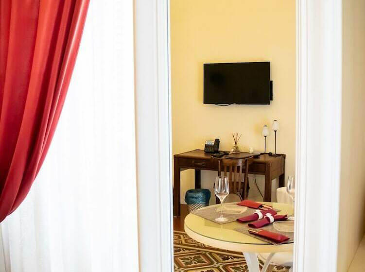 اتاق لوکس با بالکن, Turenum Apartment B&b