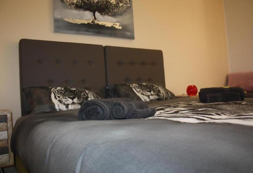 חדר סטנדרט לשלושה, B&b Epipoli