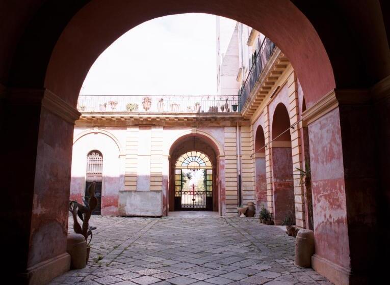 Номер Стандарт, Palazzo Leuzzi B&b