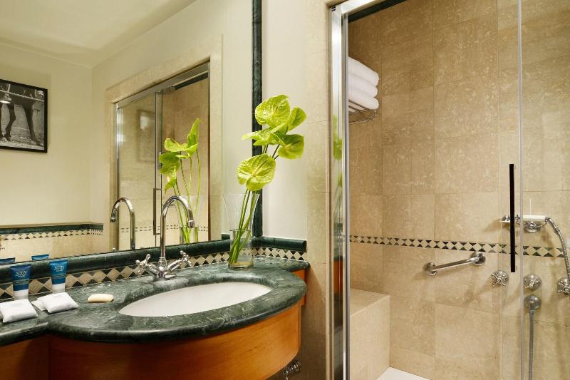 اتاق کلاسیک با تخت دونفره, Four Points By Sheraton Siena