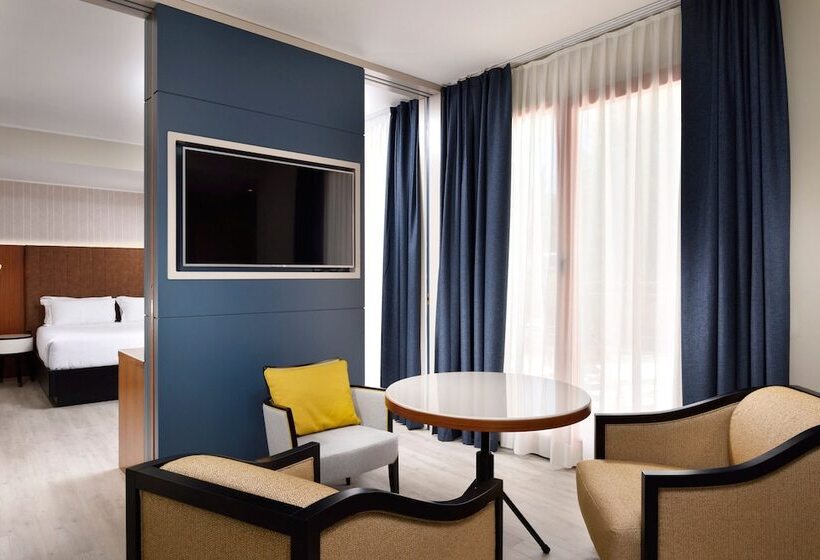 سوییت, Four Points By Sheraton Siena