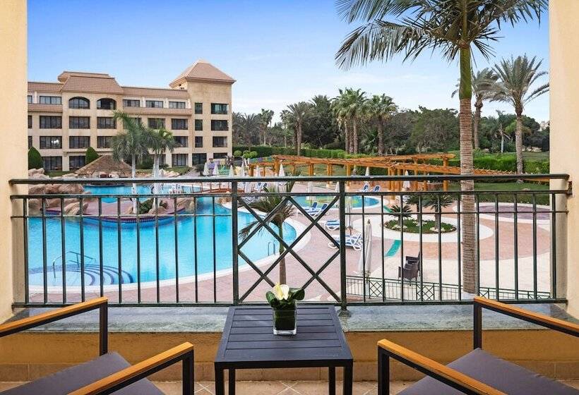 غرفة ديلوكس, Hilton Pyramids Golf