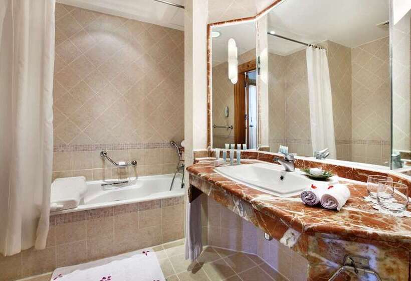 غرفة قياسية, Hilton Pyramids Golf