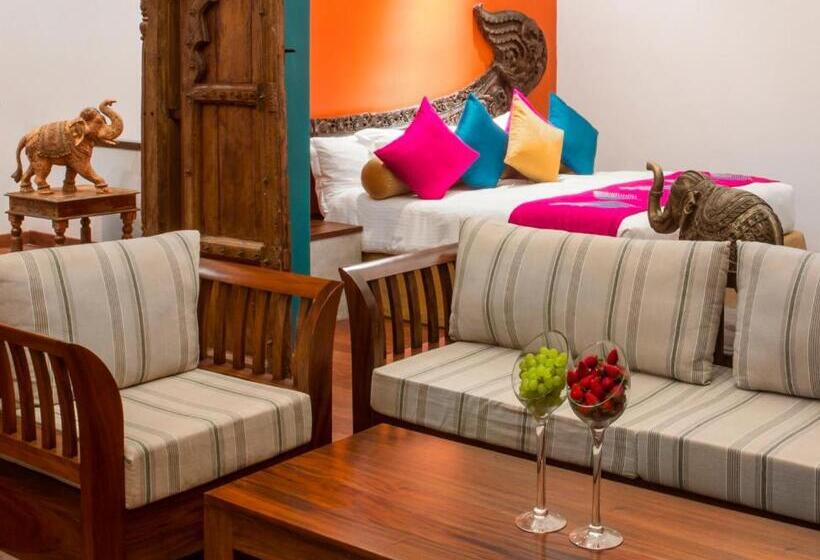 Трехместный Номер Deluxe Вид на Море, Royal Palms Beach