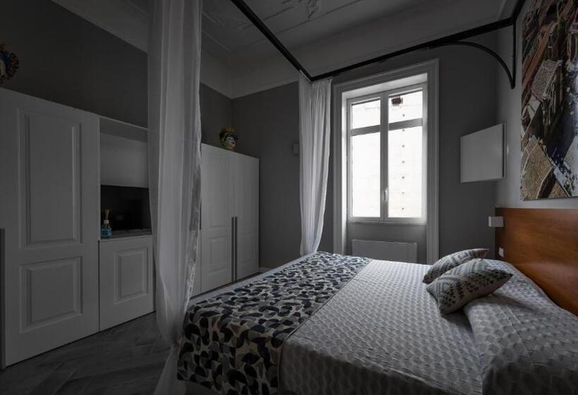 اتاق لوکس با تخت بزرگ, Suite Del Ponte Normanno