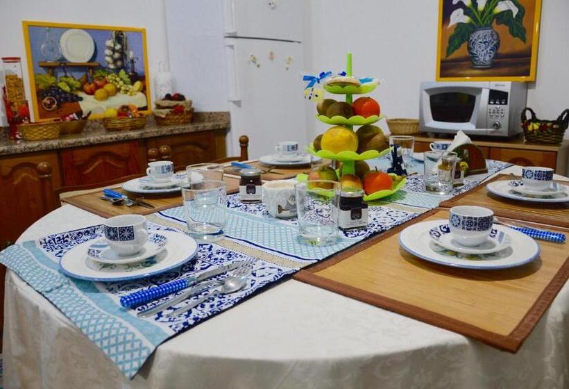 اتاق لوکس, B&b Vicolo Del Chiostro