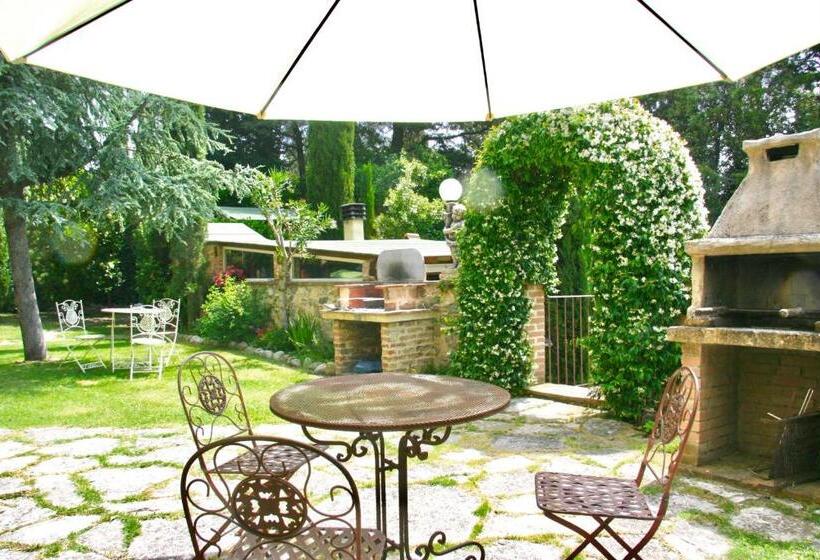 带花园景观和一个卧室的别墅, Agriturismo San Tommaso