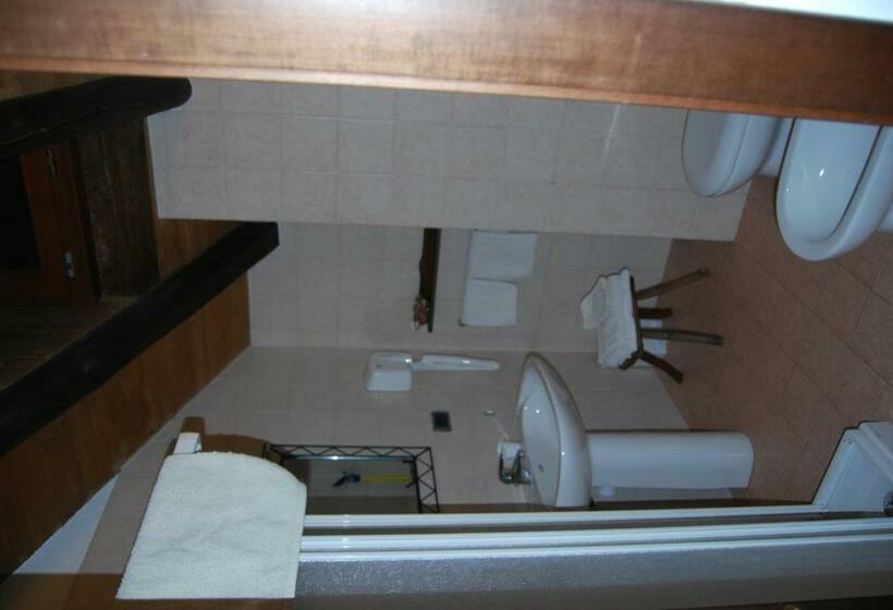 اتاق استاندارد چهار تخته, B&b Della Miniera