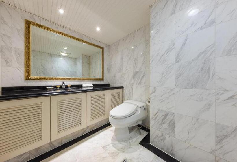 سوئیت با وان آب گرم, Yaward Resort  Taoyuan Golf & Country Club