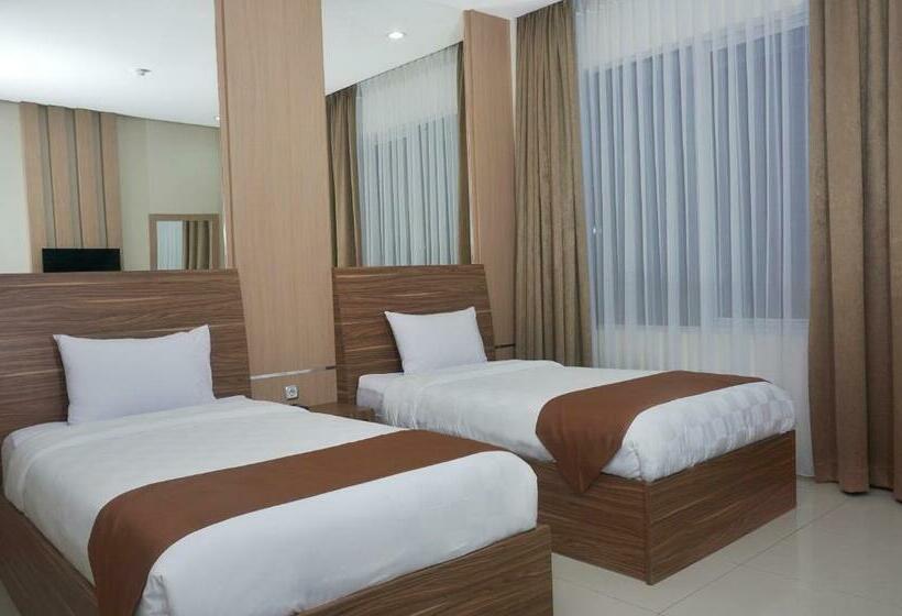Номер Deluxe, Grand Cordela Hotel As Putra Kuningan