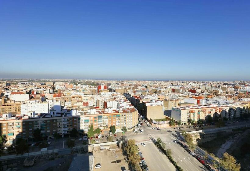اتاق استاندارد سه نفره, Eurostars Gran Valencia