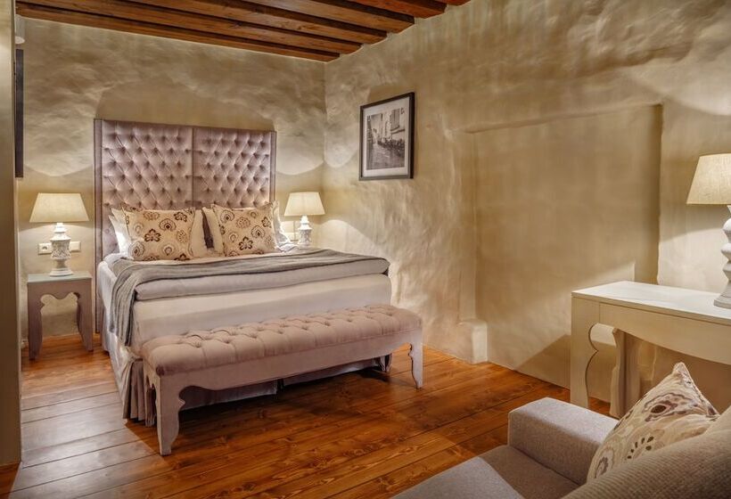 اتاق لوکس, Schlössle Hotel   The Leading Hotels Of The World