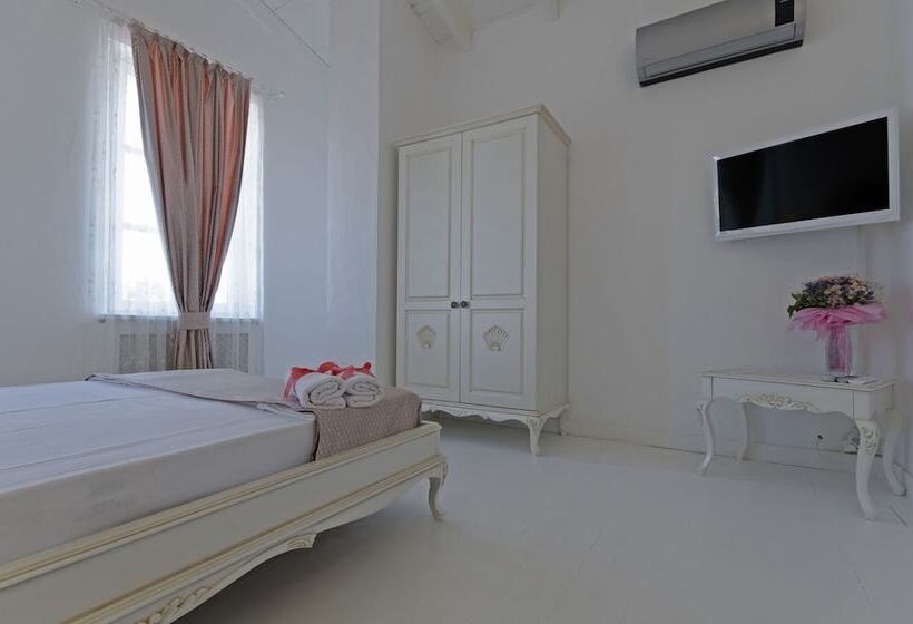 חדר דלוקס, Alacati Roka Tas Otel