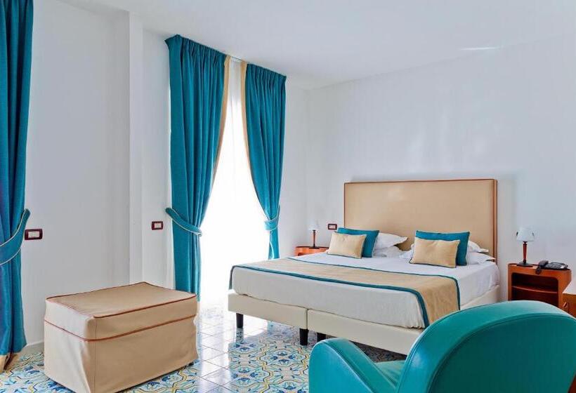 ジュニアスイート, Mediterranea Hotel & Convention Center