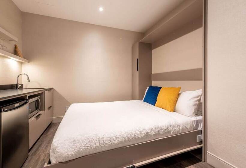 高级大房间, Royal William, Ascend Hotel Collection