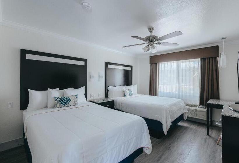 Family Suite, Sea Air Inn & Suites   Downtown   Restaurant Row