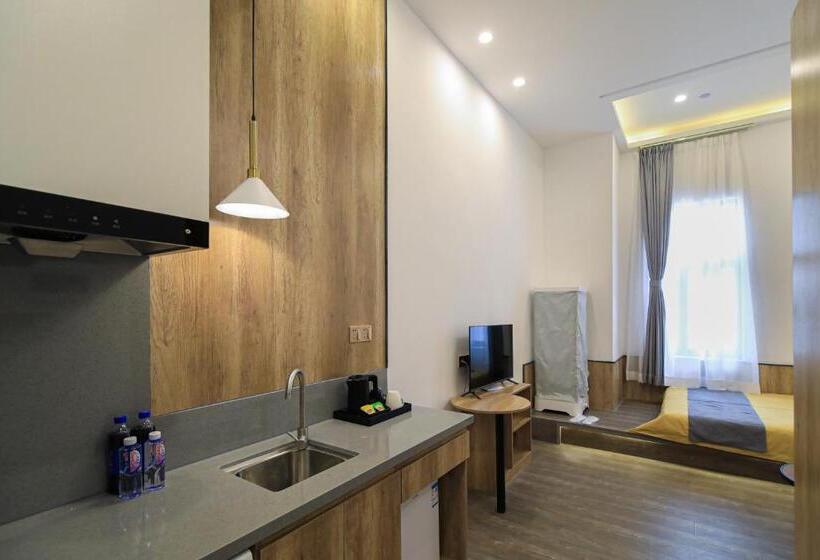 Quarto Estandar, Ruiya Apart