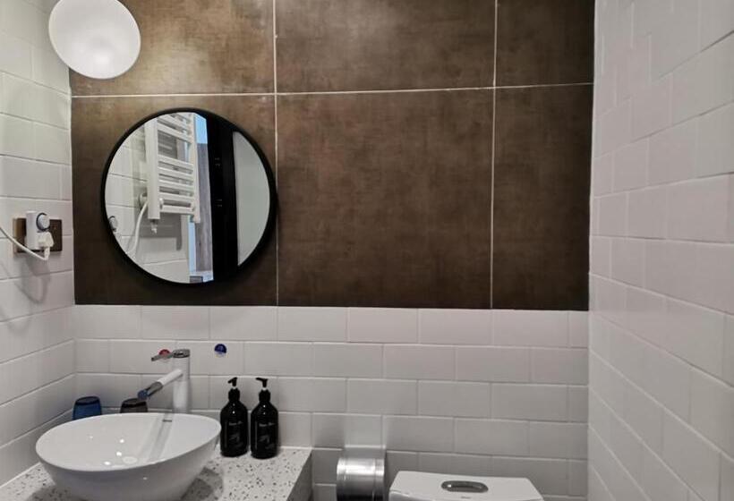 Quarto Superior, Ruiya Apart