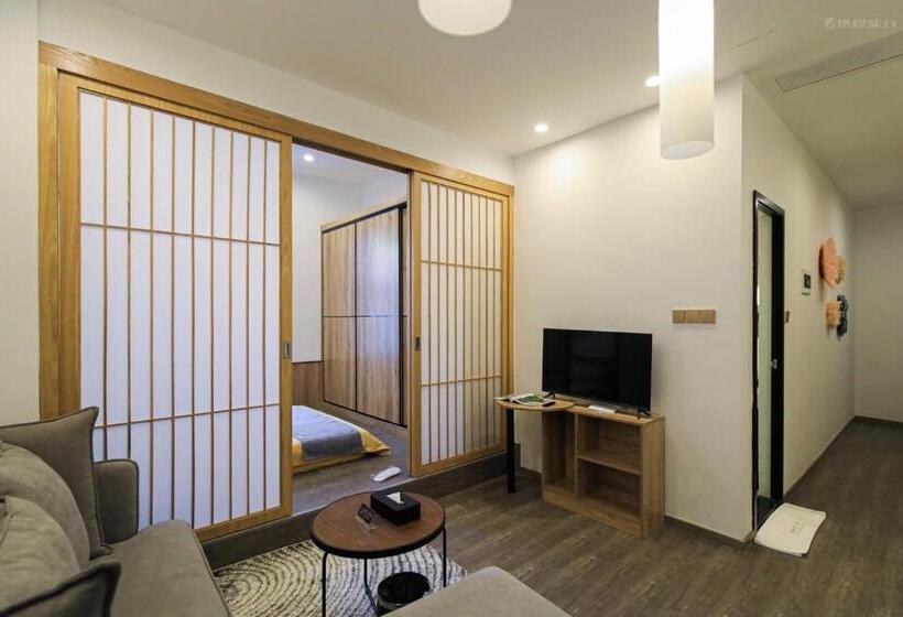 Quarto Superior, Ruiya Apart