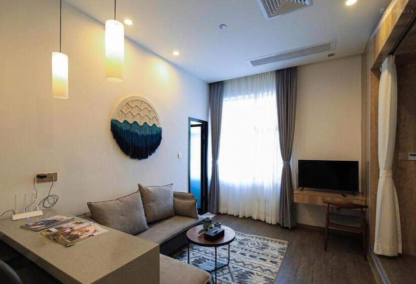 Quarto Superior, Ruiya Apart