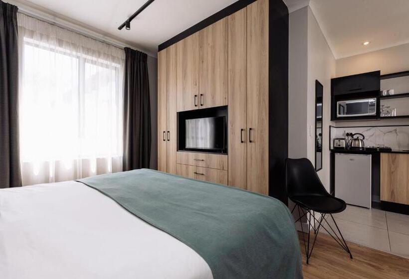 Студия Стандарт, Mint Hotel 84 On Katherine