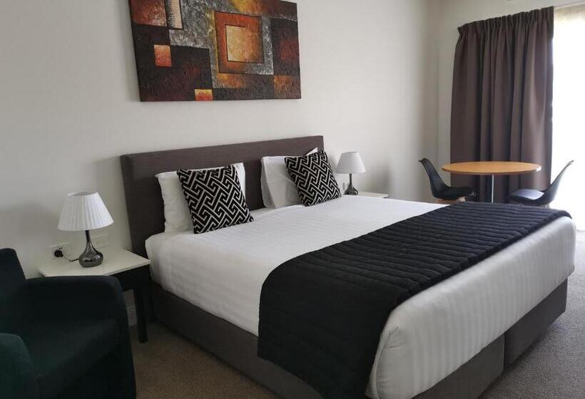 Номер Deluxe Кровать Кинг, The Abbey Motel Goulburn