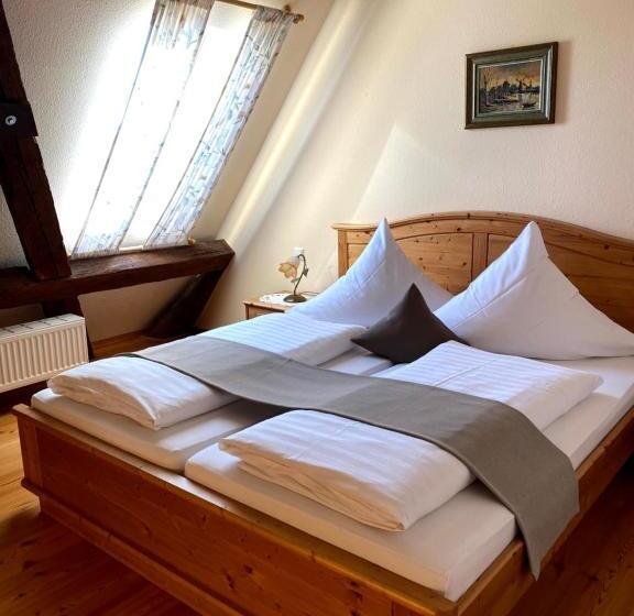 1 Bedroom Apartment Lake View, Landhaus Sternen