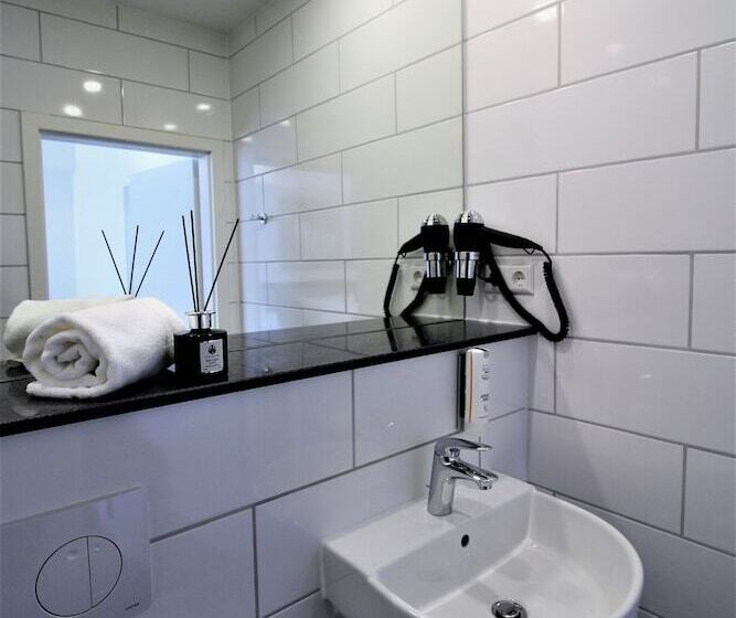 شقة غرفة واحدة, Libarty Hotels