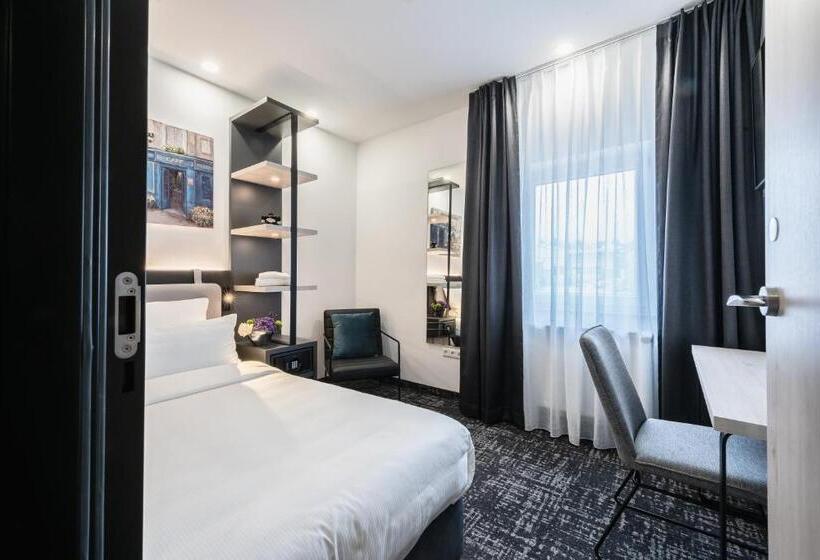 Номер Economy Индивидуальный, Libarty Hotels