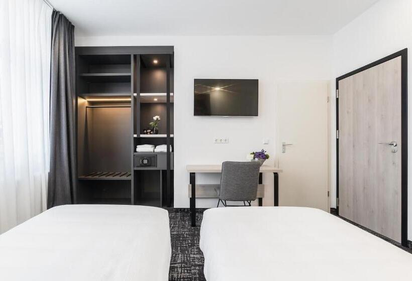 Номер Superior Кровать Кинг, Libarty Hotels