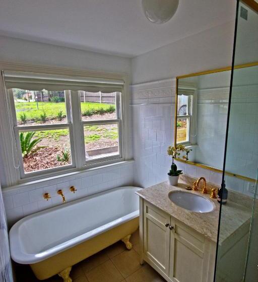 침실 3개 주택, The Oaks Lilydale Accommodation
