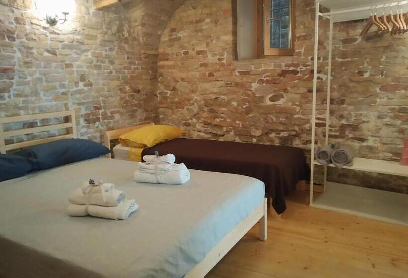 Family Suite, La Finestra Sul Cortile