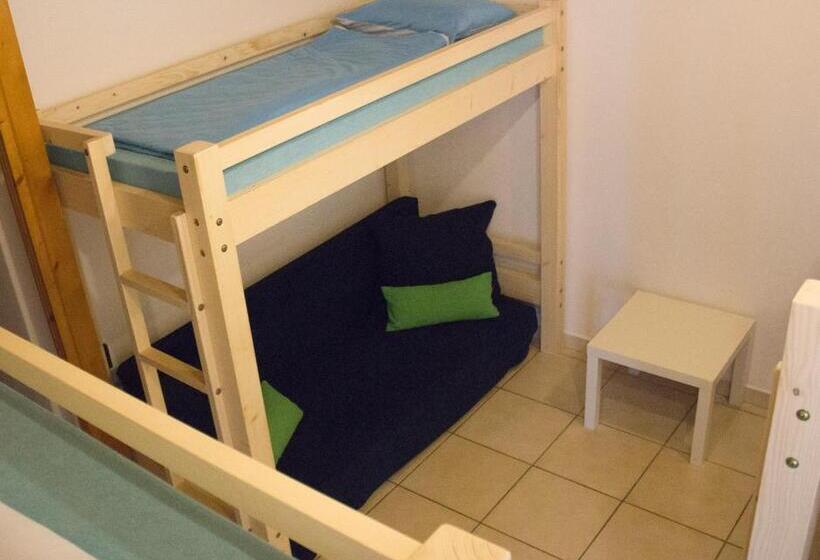Семейный Номер, Blue Bike Hostel