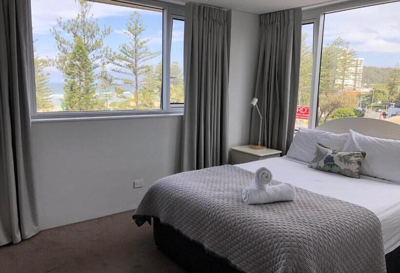 Superior 3-bedroom flat with a view, Oceania On Burleigh Beach