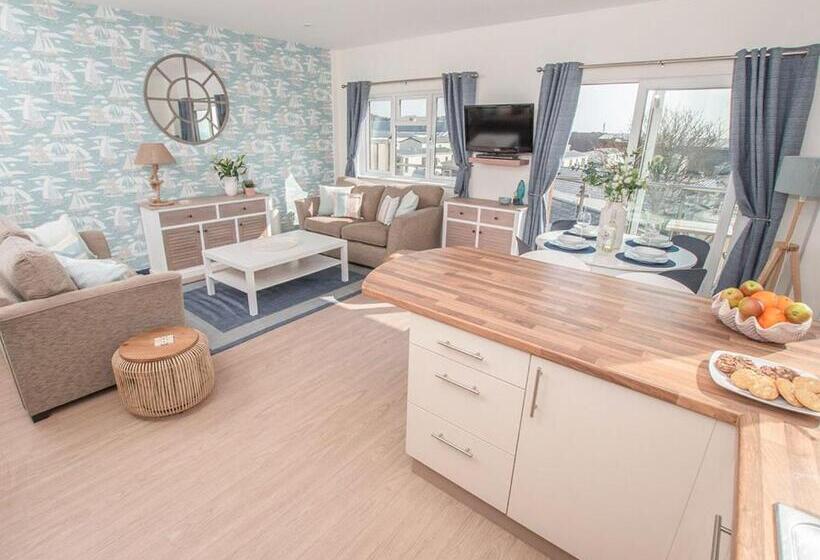 Апартаменты 1 Спальня, Ladram Bay Holiday Park