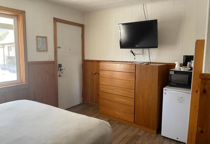 Номер Стандарт, Saddle & Surrey Motel