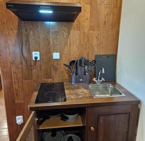 スタンダード４人部屋, Vlčí Jámy