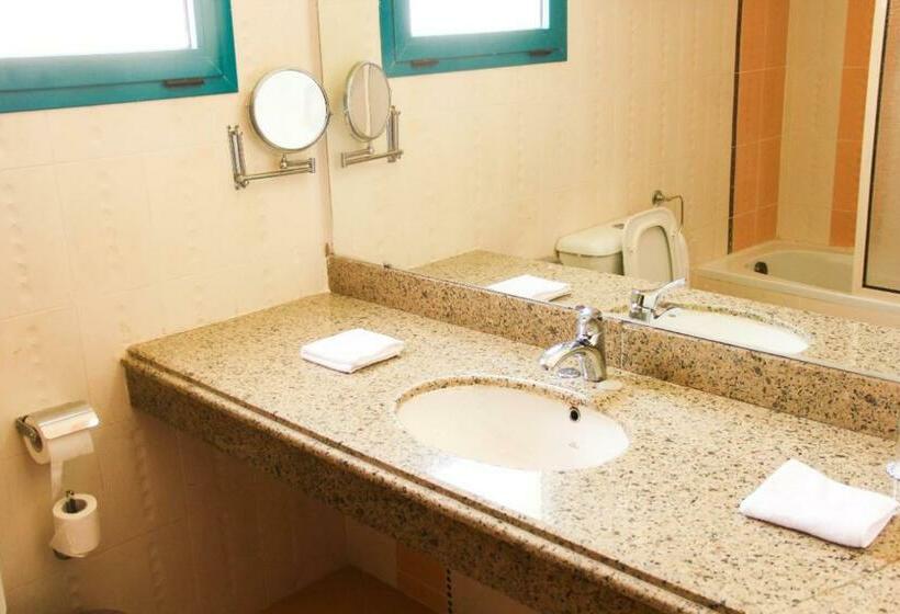اتاق استاندارد یک نفره با چشم‌انداز دریا, Green Sudr Resort