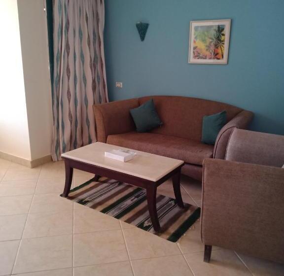 سوییت با چشم‌انداز دریا, Green Sudr Resort