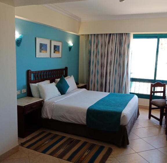 سوییت با چشم‌انداز باغ, Green Sudr Resort