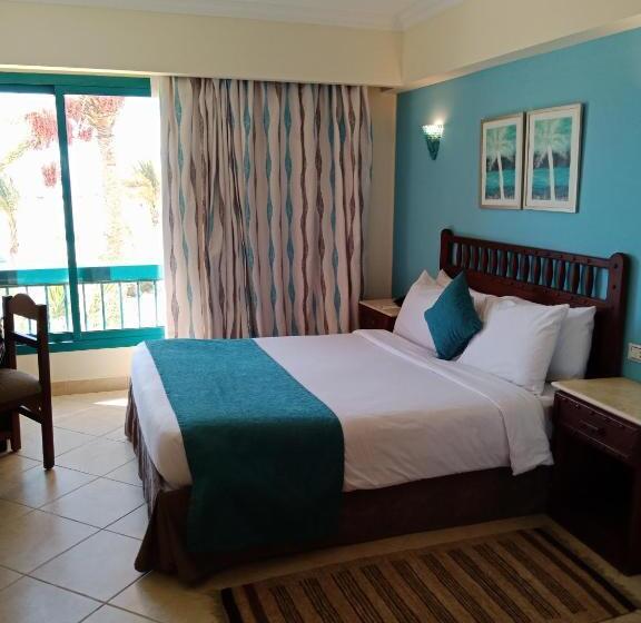 سوییت با چشم‌انداز باغ, Green Sudr Resort