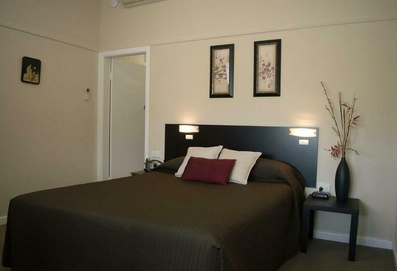 Номер Стандарт, Gundagai Motel