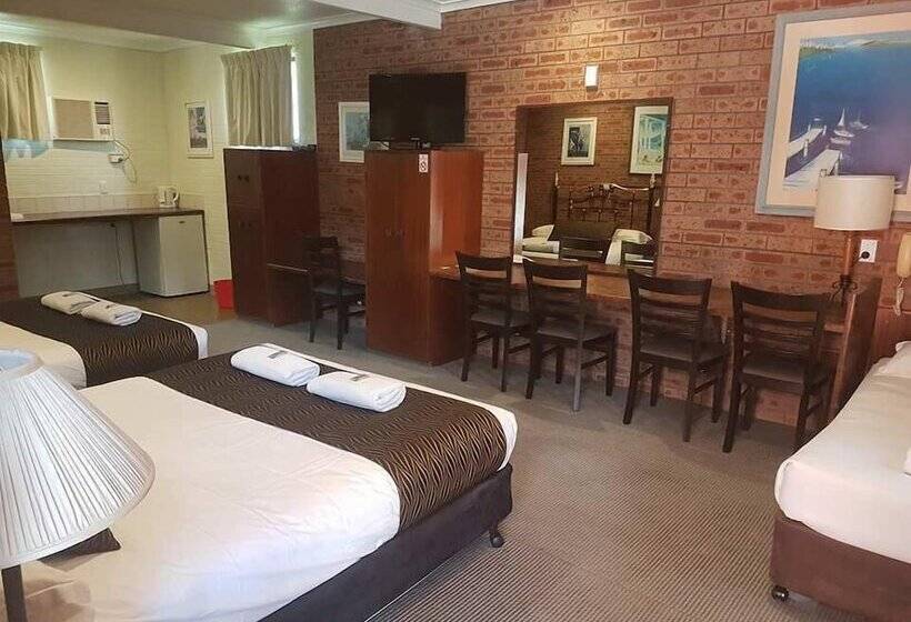 Семейный Номер, Bulahdelah Motor Lodge