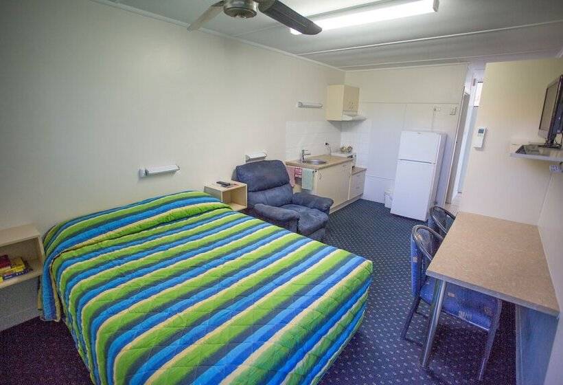 디럭스 룸, Fourth Avenue Motor Inn