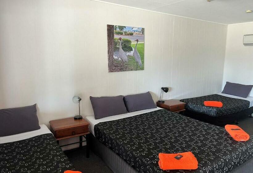 패밀리 룸, Winton Outback Motel