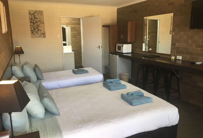 Номер Стандарт, Camellia Motel