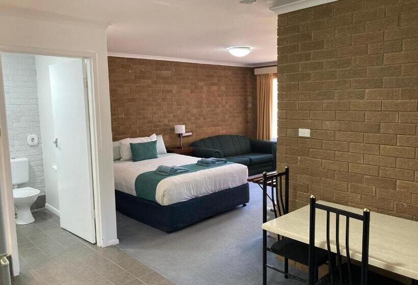 이그제큐티브 룸, Camellia Motel