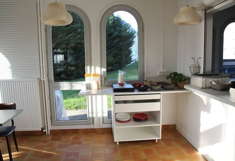 Номер Стандарт, Auberge De Jeunesse D Orleans