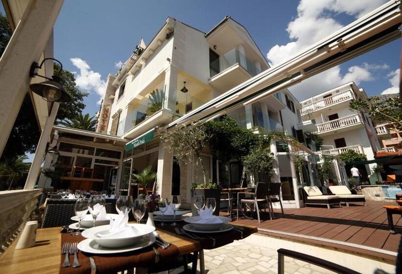 발코니가 있는 스위트, Boutique Hotel Marco Polo